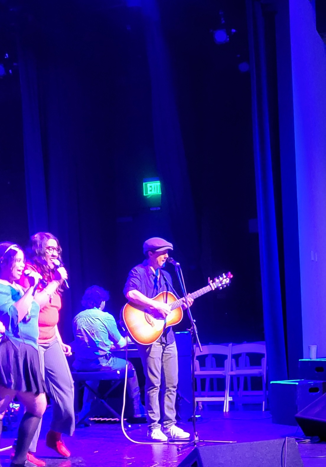 Performing organ alongside Jason Mraz with students from Teri Players